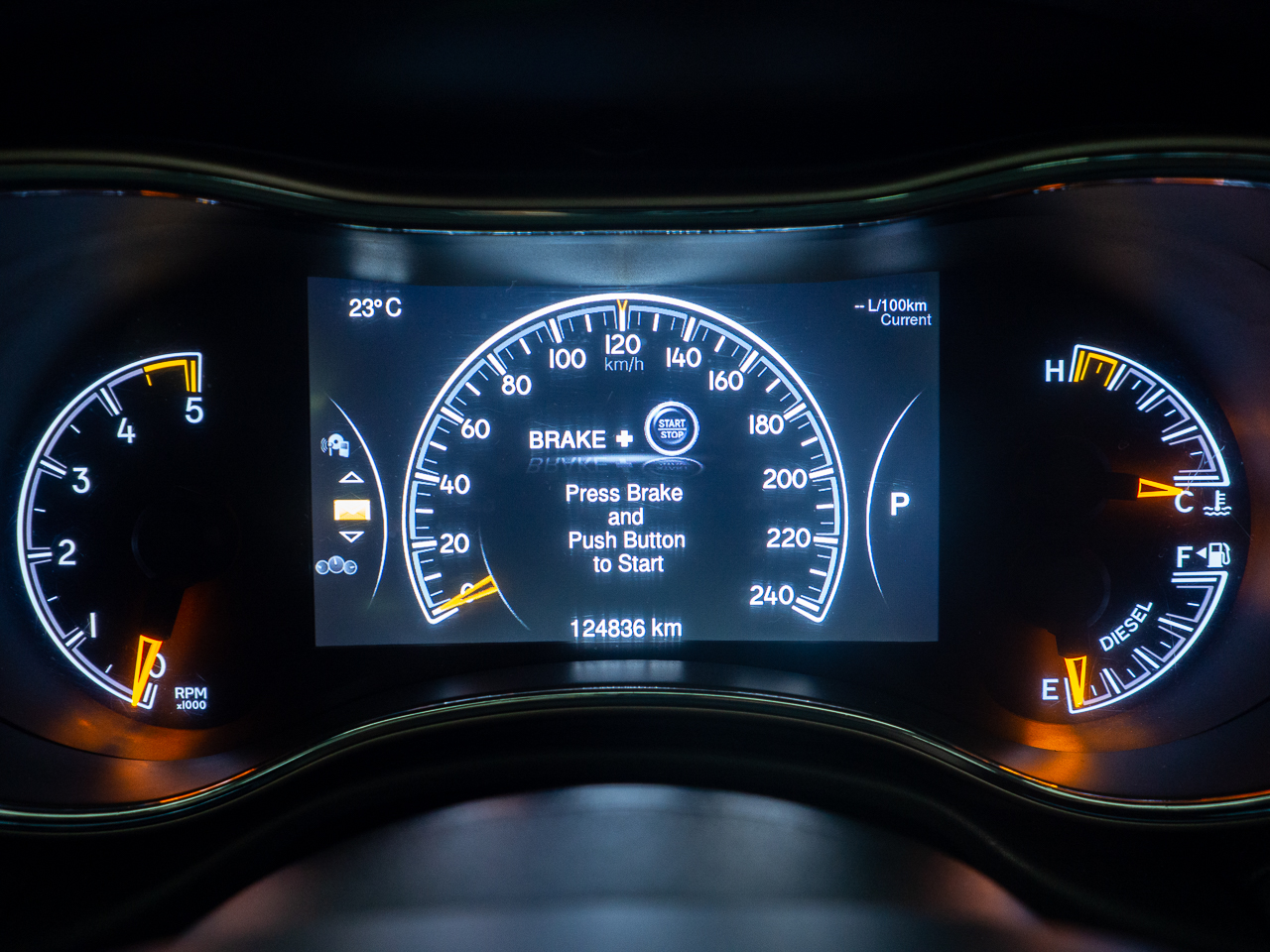 JEEP GRAND CHEROKEE SUMMIT 2015 | VIATURA USADA – MAPUTO