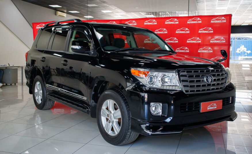 TOYOTA LANDCRUISER V8 2011 | VIATURA USADA – MAPUTO