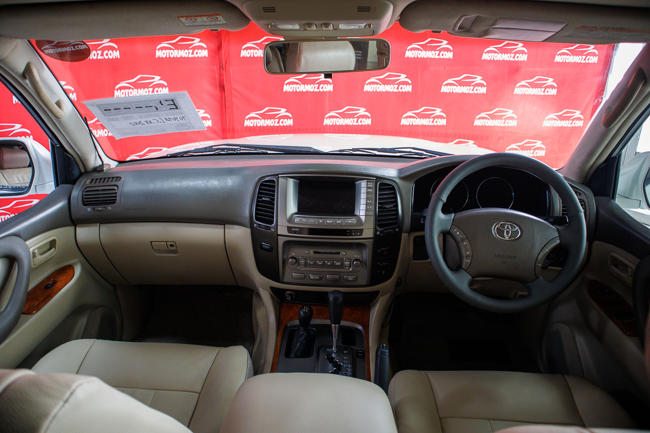 TOYOTA LANDCRUISER VX V8 2002 | VIATURA USADA – MAPUTO