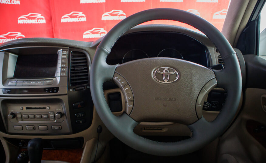 TOYOTA LANDCRUISER VX V8 2002 | VIATURA USADA – MAPUTO