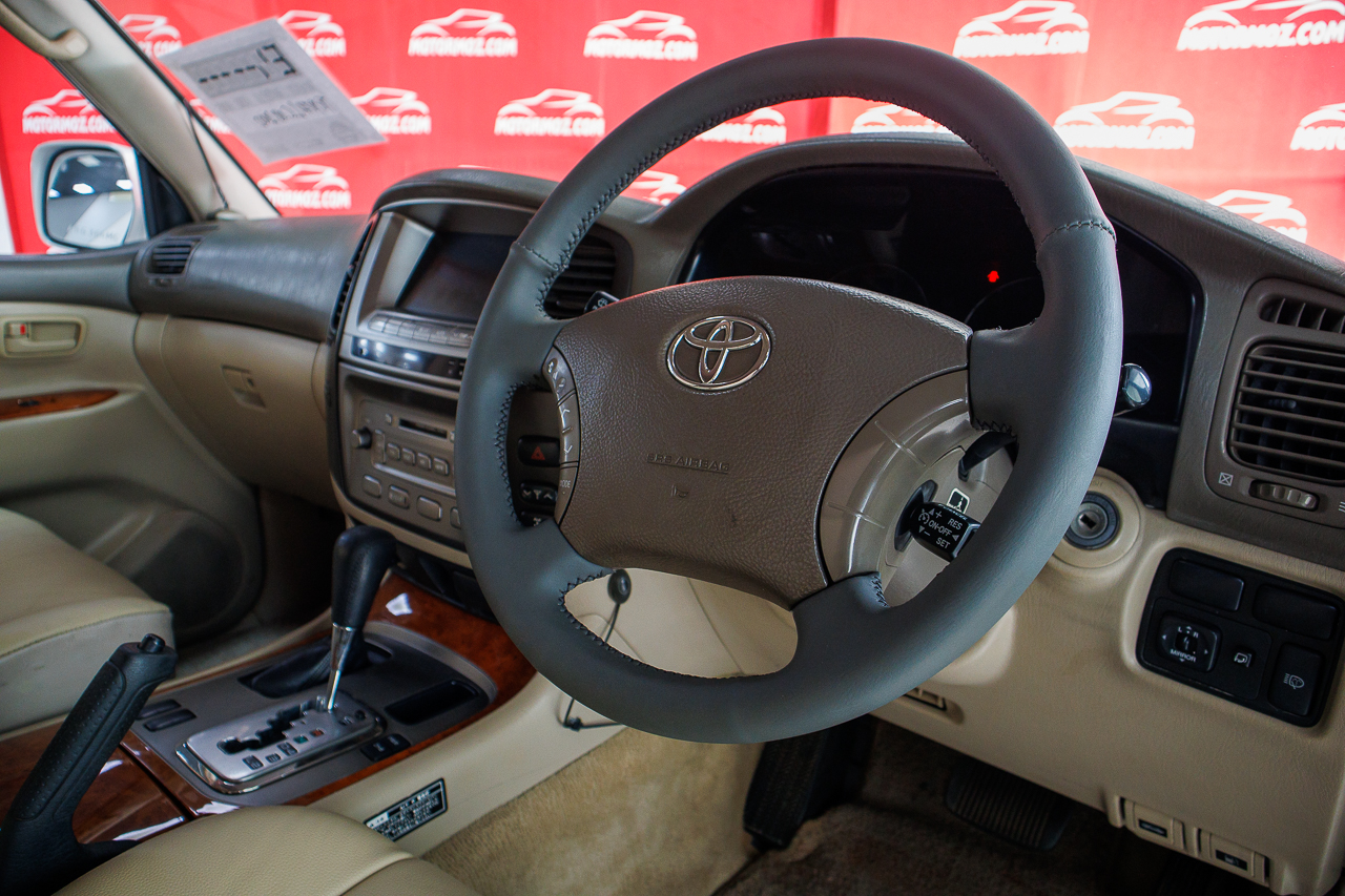 TOYOTA LANDCRUISER VX V8 2002 | VIATURA USADA – MAPUTO