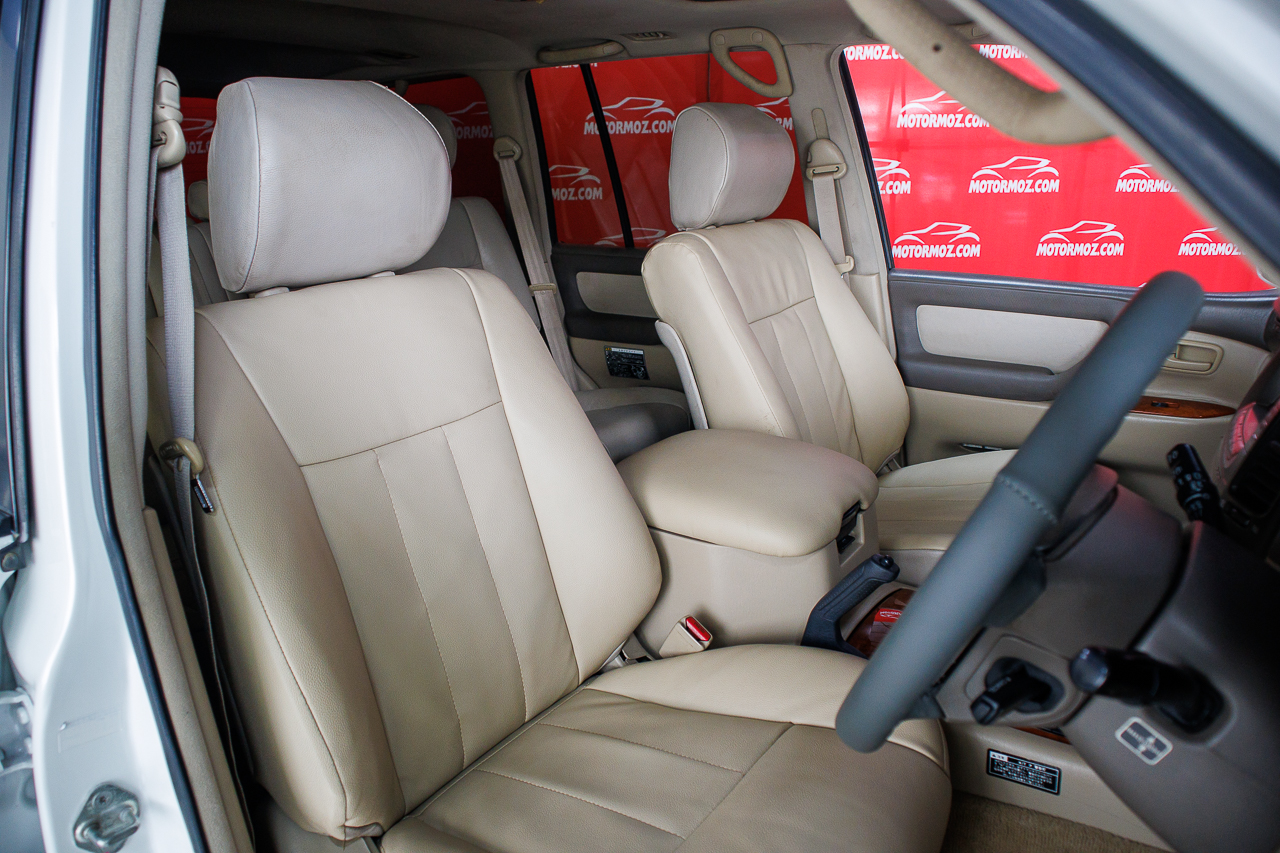 TOYOTA LANDCRUISER VX V8 2002 | VIATURA USADA – MAPUTO