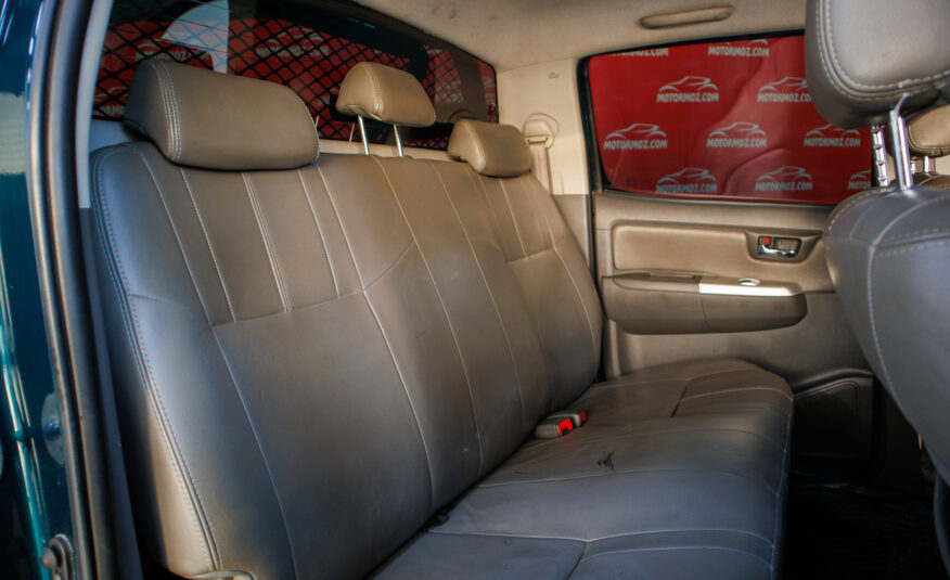 TOYOTA HILUX 4X4 2014 | VIATURA USADA – MAPUTO