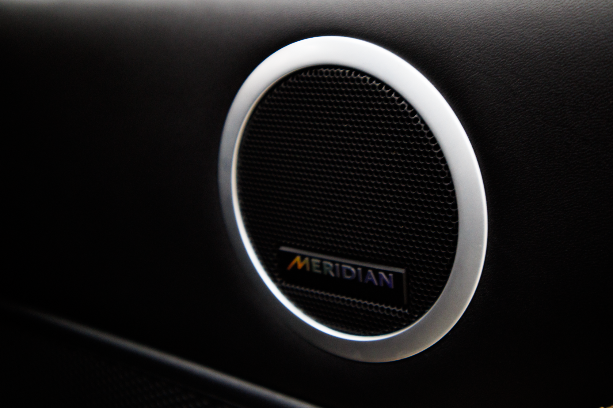 LAND ROVER DISCOVERY HSE TD6 2020 | VIATURA USADA – MAPUTO