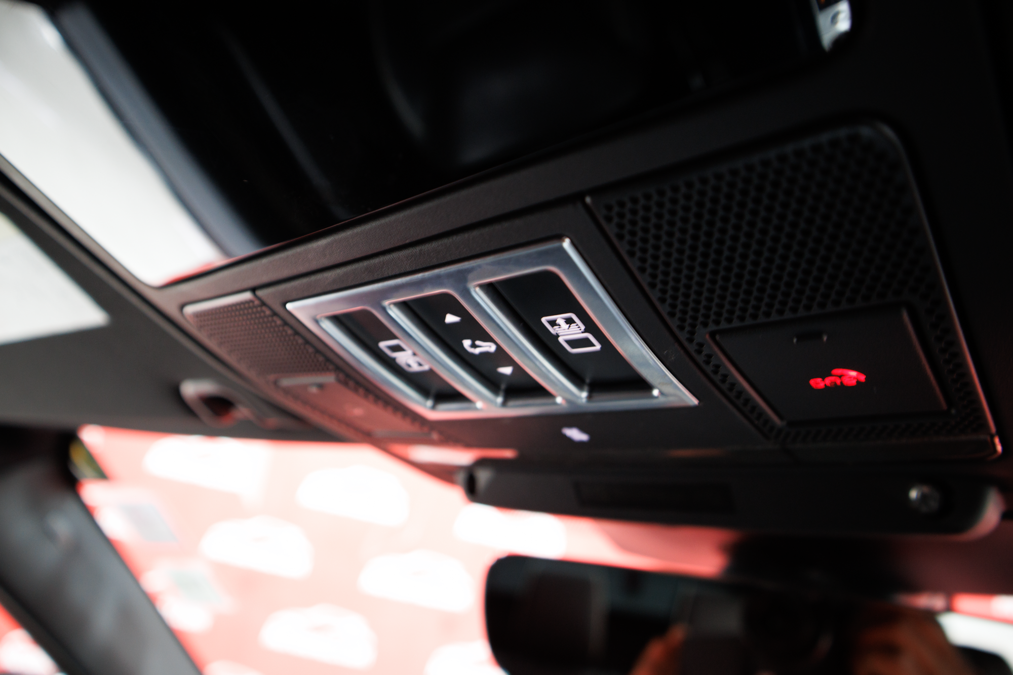 LAND ROVER DISCOVERY HSE TD6 2020 | VIATURA USADA – MAPUTO