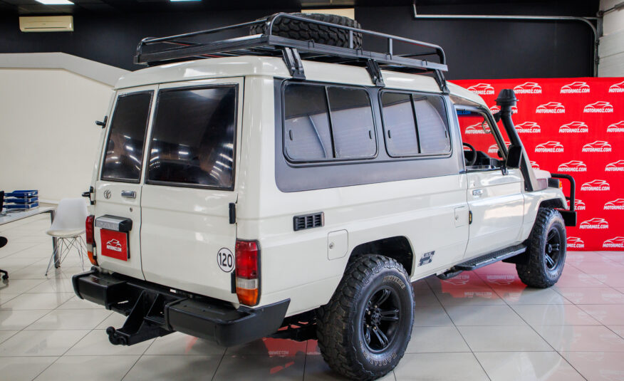 TOYOTA LANDCRUISER 2000 | VIATURA USADA – MAPUTO