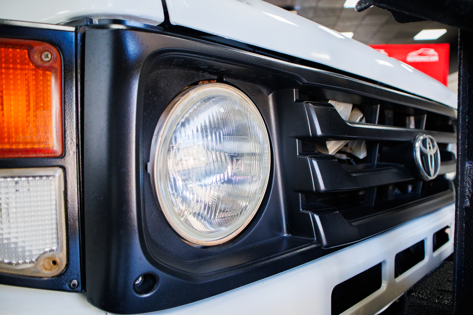 TOYOTA LANDCRUISER 2000 | VIATURA USADA – MAPUTO