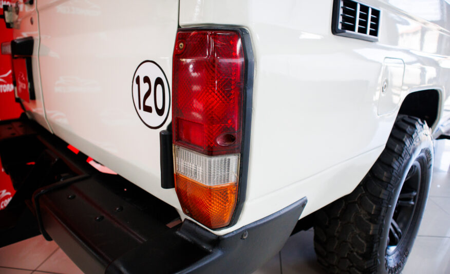 TOYOTA LANDCRUISER 2000 | VIATURA USADA – MAPUTO