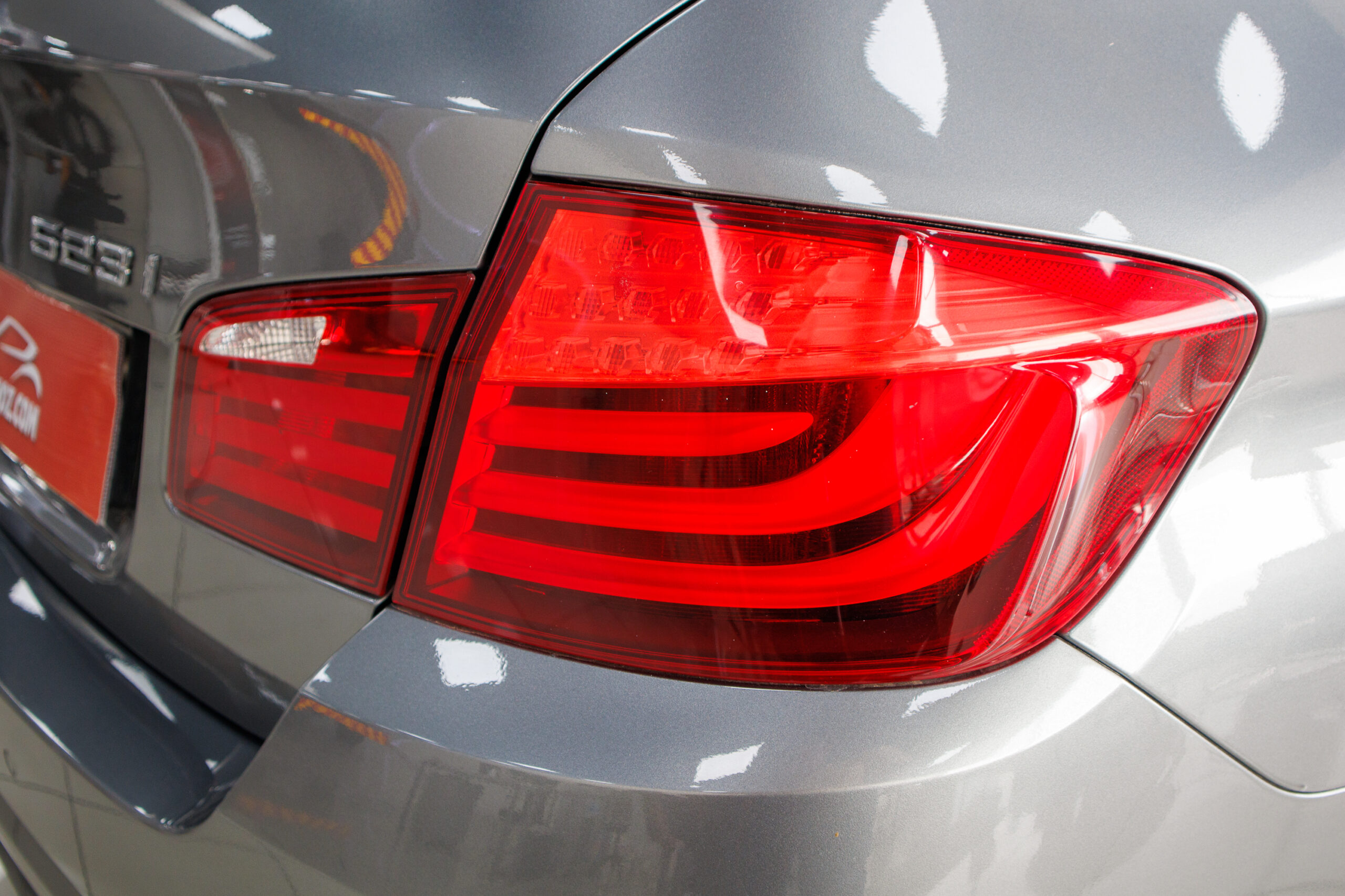 BMW 5 SERIES 523i 2011 | VIATURA USADA – MAPUTO