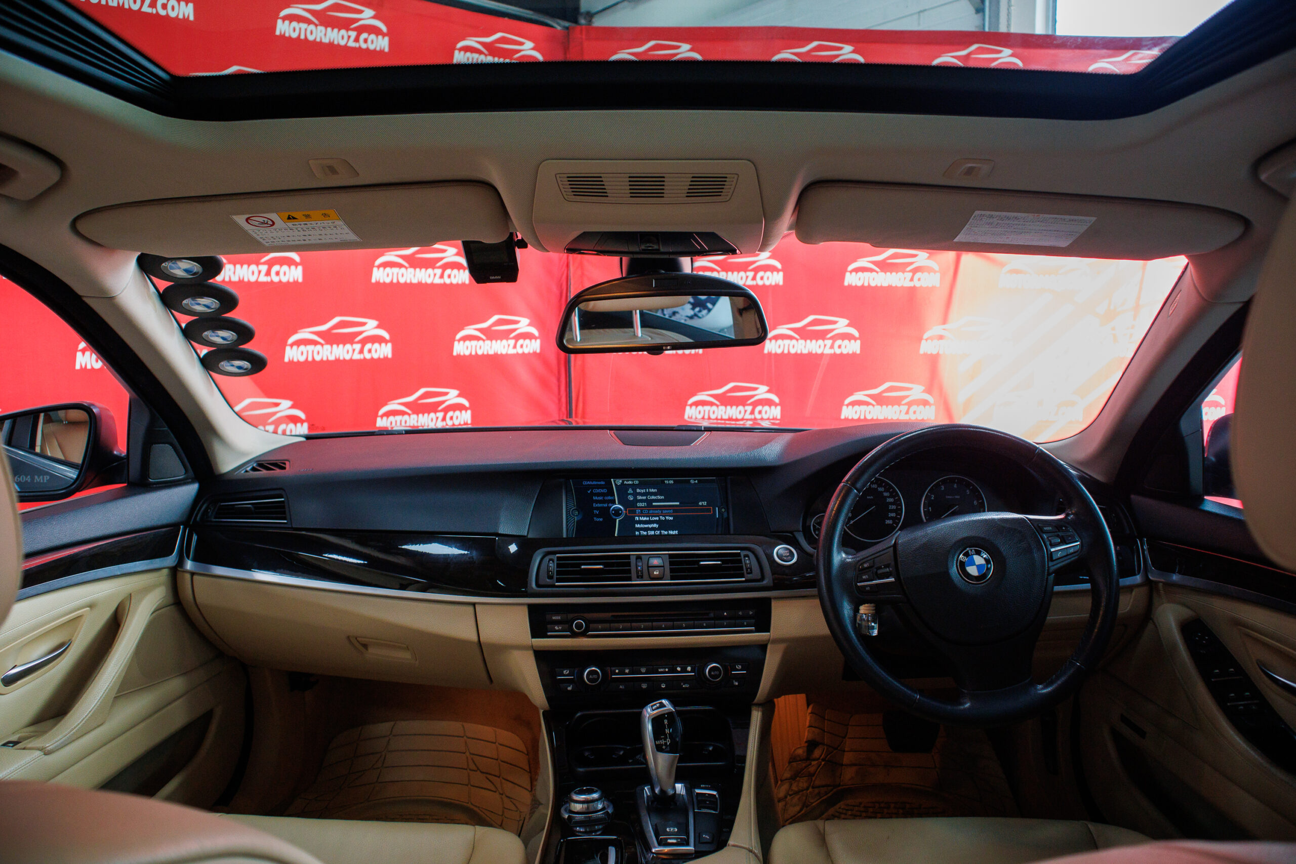 BMW 5 SERIES 523i 2011 | VIATURA USADA – MAPUTO