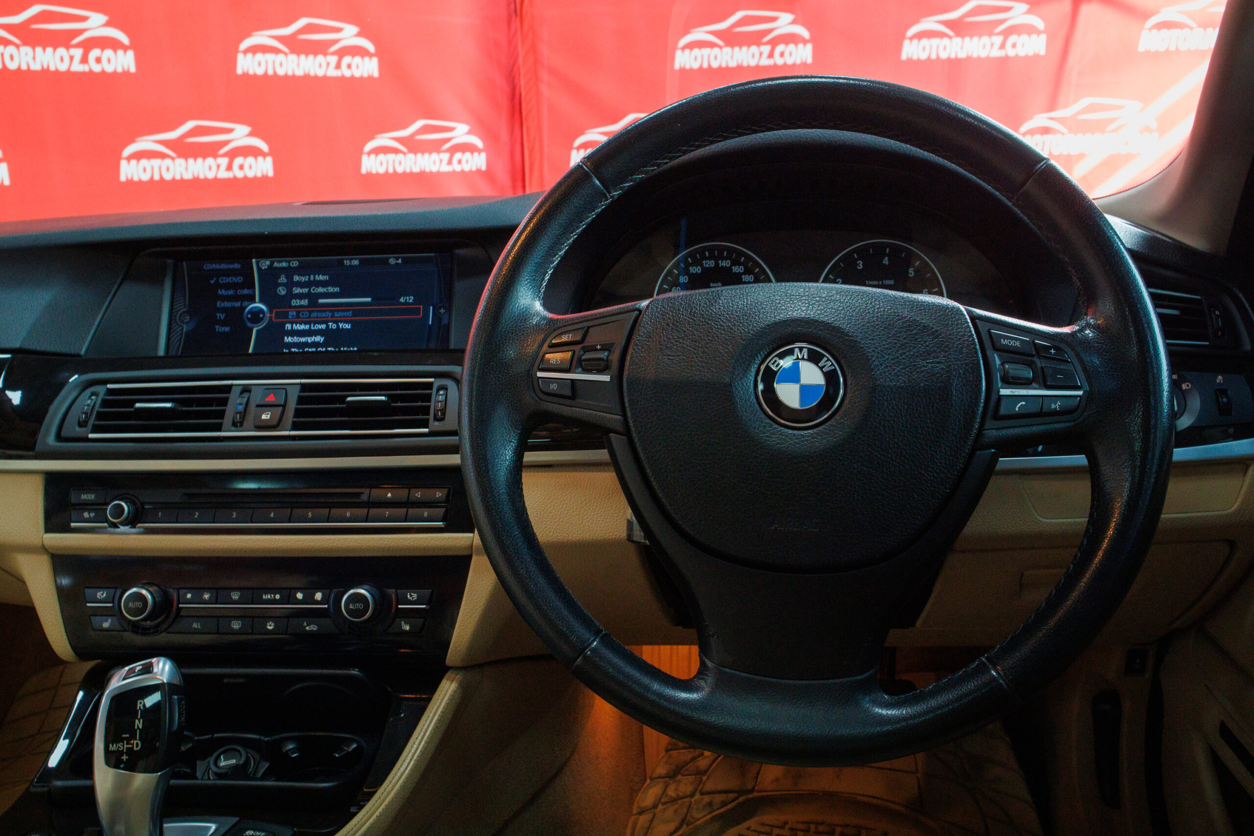 BMW 5 SERIES 523i 2011 | VIATURA USADA – MAPUTO