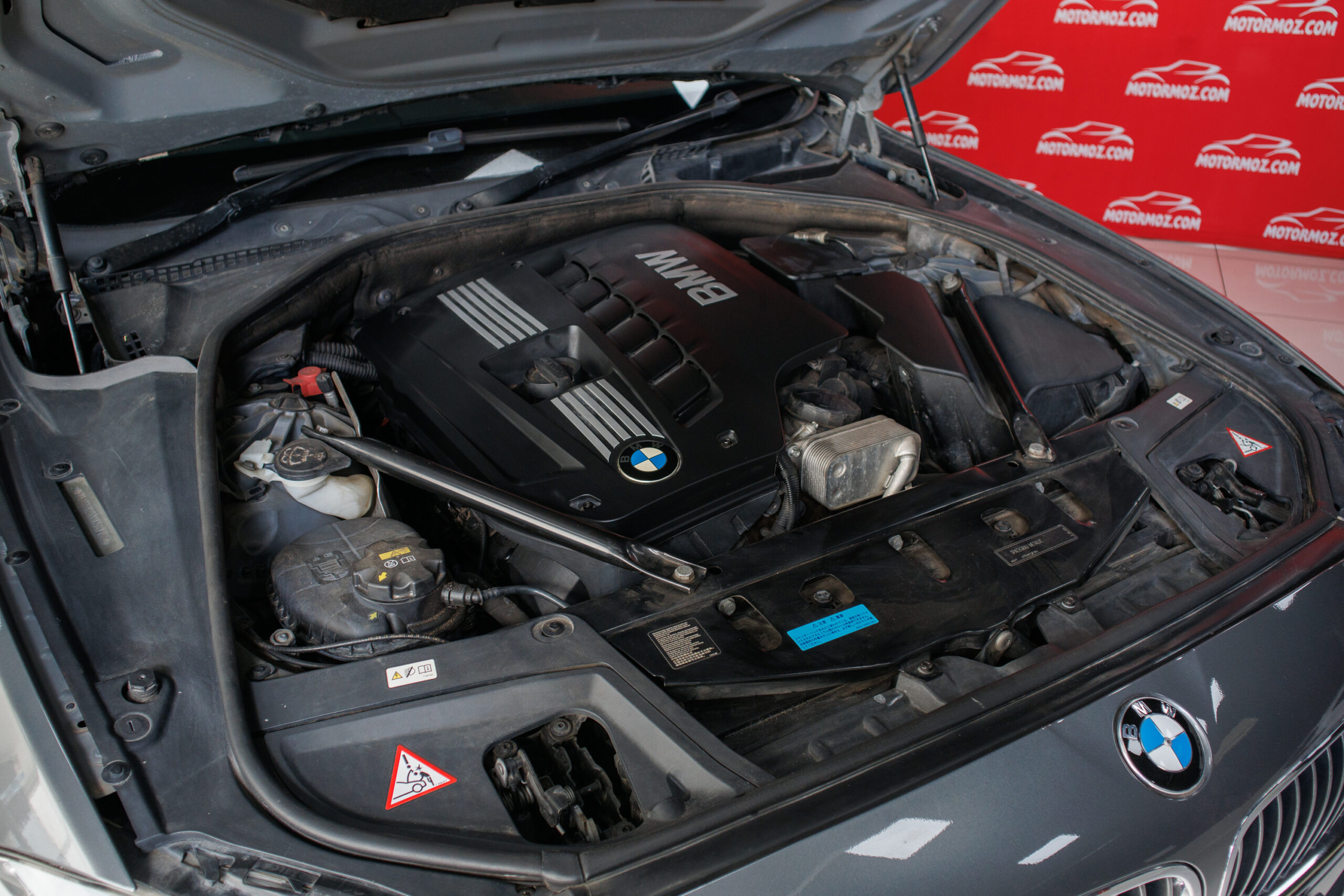 BMW 5 SERIES 523i 2011 | VIATURA USADA – MAPUTO