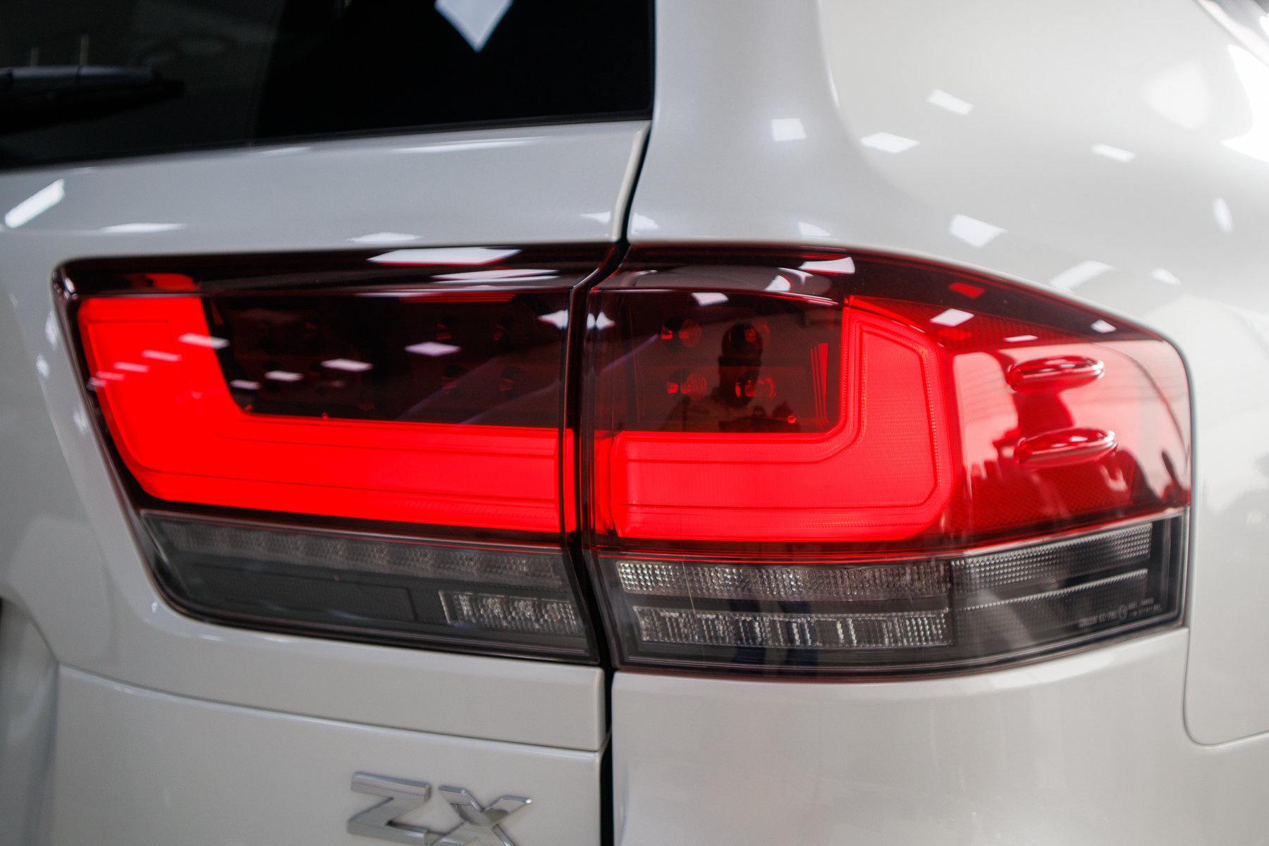 TOYOTA LANDCRUISER 300 ZX 2023 | VIATURA USADA – MAPUTO