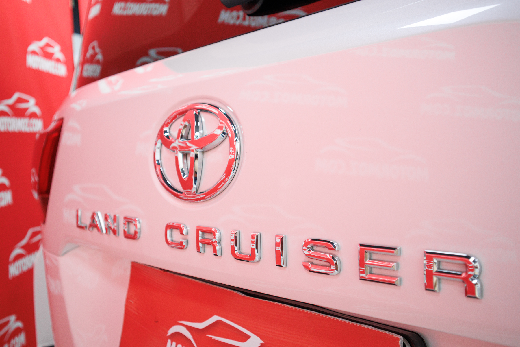 TOYOTA LANDCRUISER 300 ZX 2023 | VIATURA USADA – MAPUTO