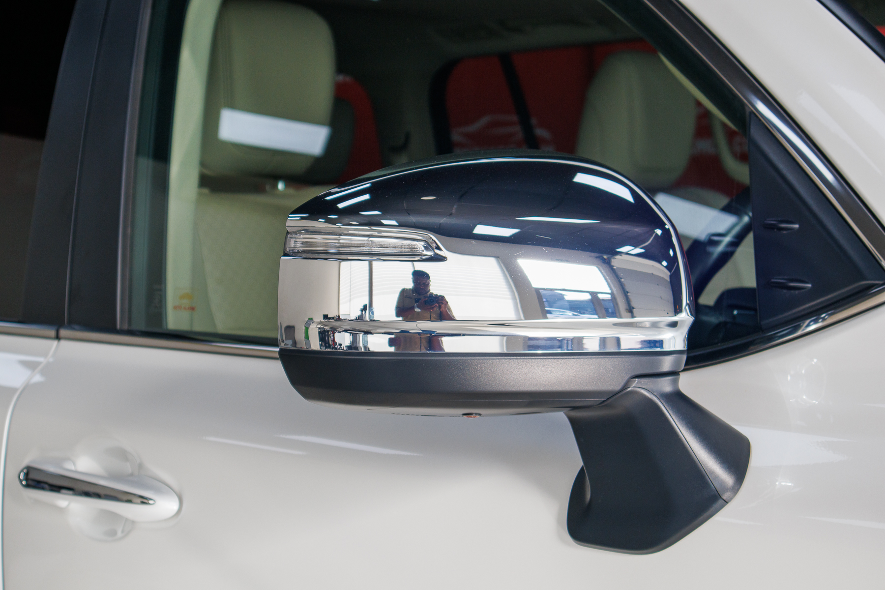 TOYOTA LANDCRUISER 300 ZX 2023 | VIATURA USADA – MAPUTO