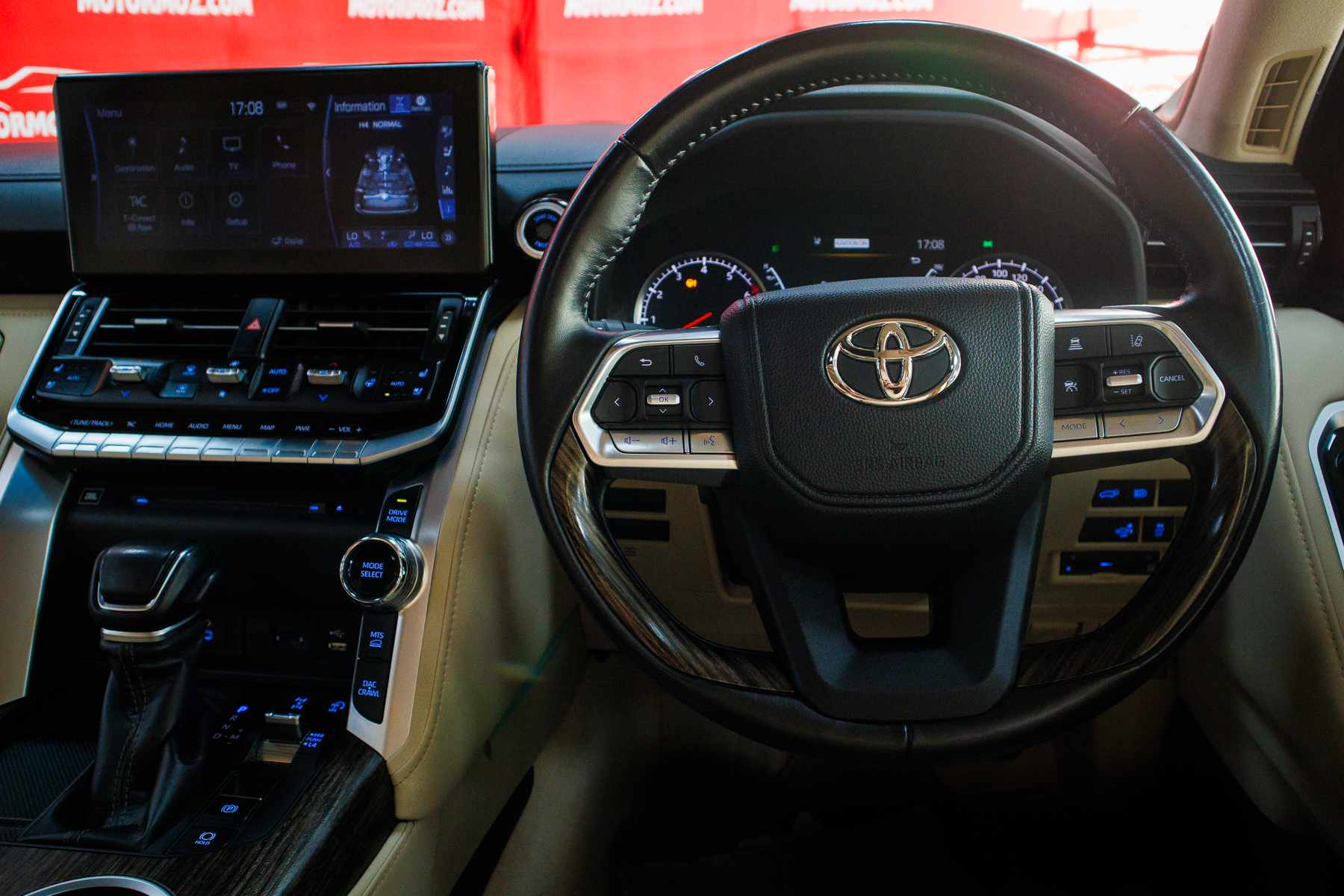 TOYOTA LANDCRUISER 300 ZX 2023 | VIATURA USADA – MAPUTO