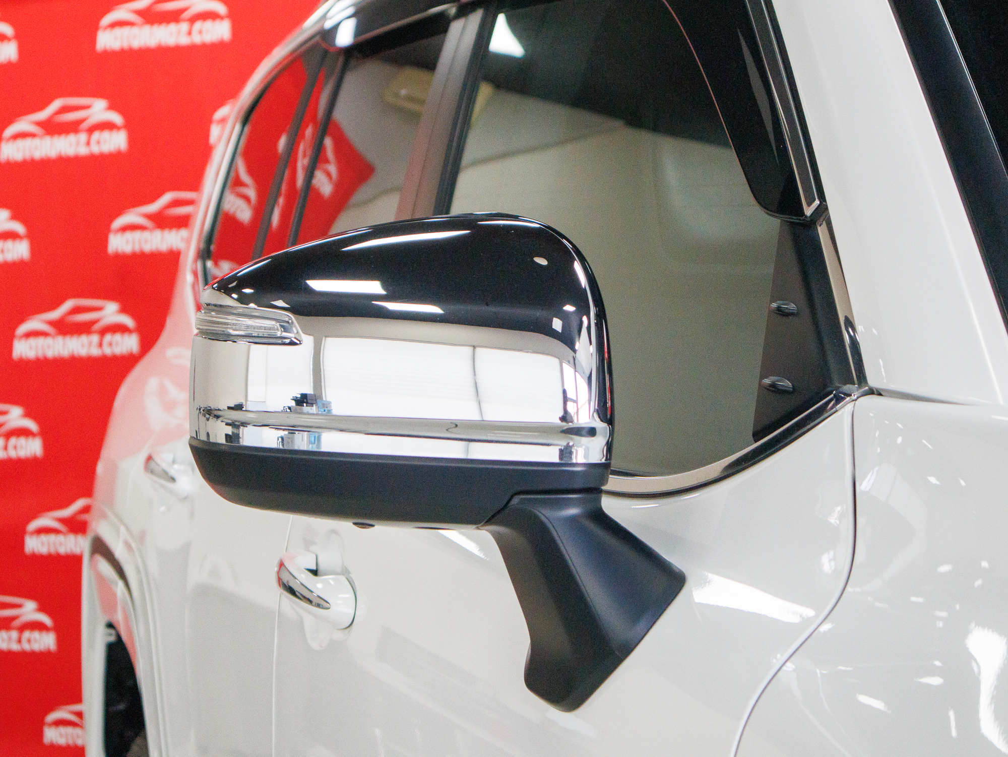 TOYOTA LANDCRUISER LC300 ZX 2025 | VIATURA USADA – MAPUTO