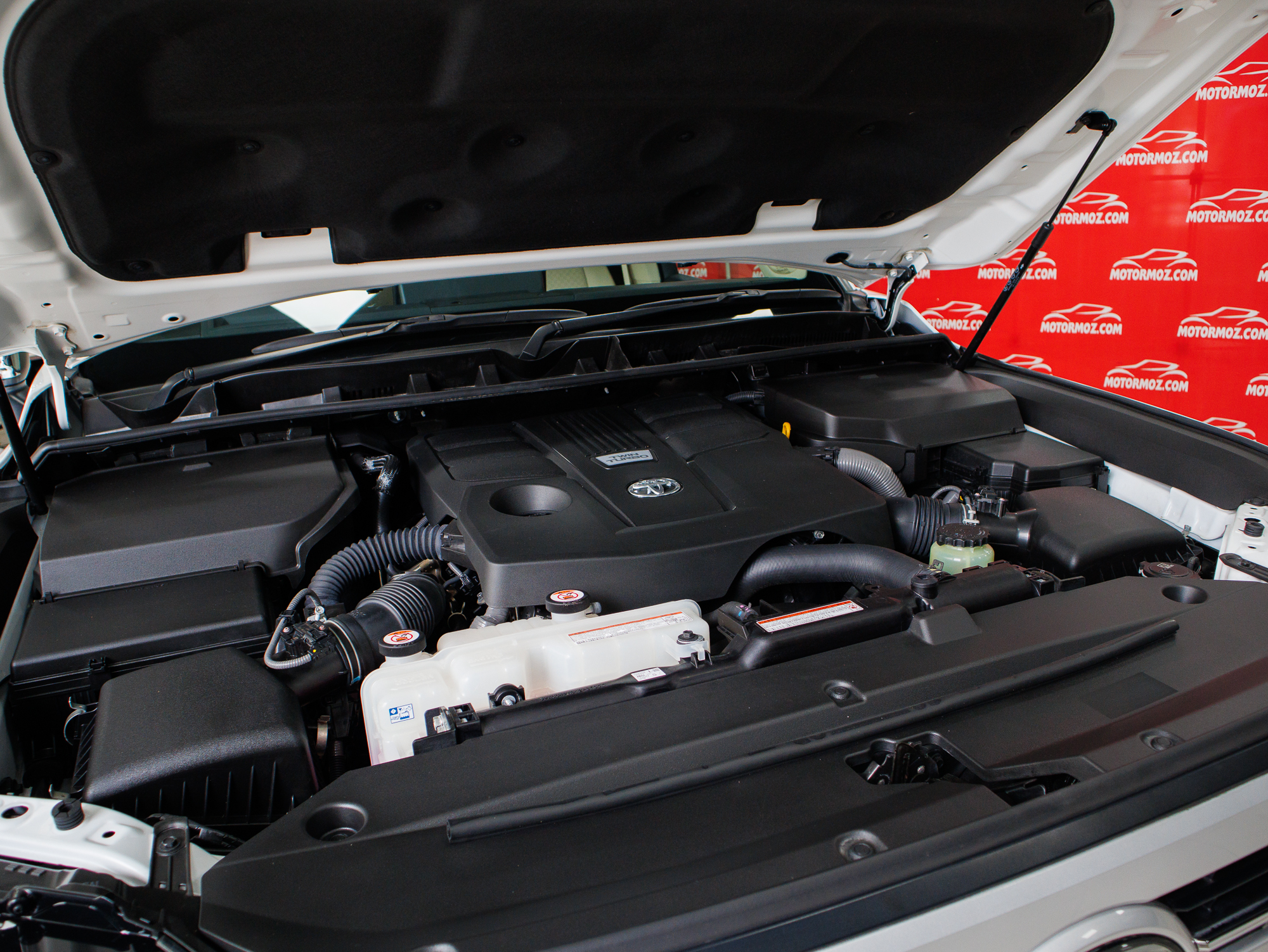 TOYOTA LANDCRUISER LC300 ZX 2024 | VIATURA USADA – MAPUTO