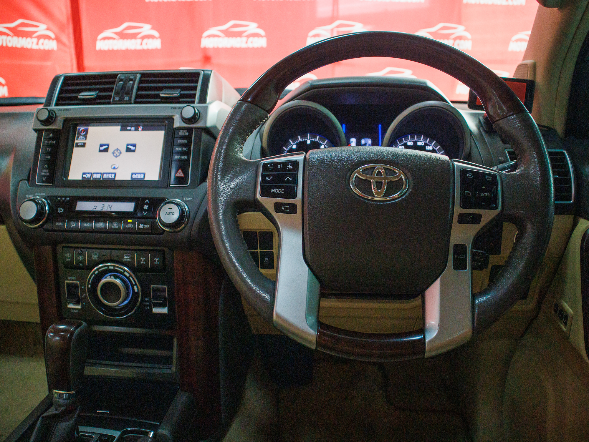 TOYOTA LANDCRUISER PRADO 2015 | VIATURA USADA – MAPUTO
