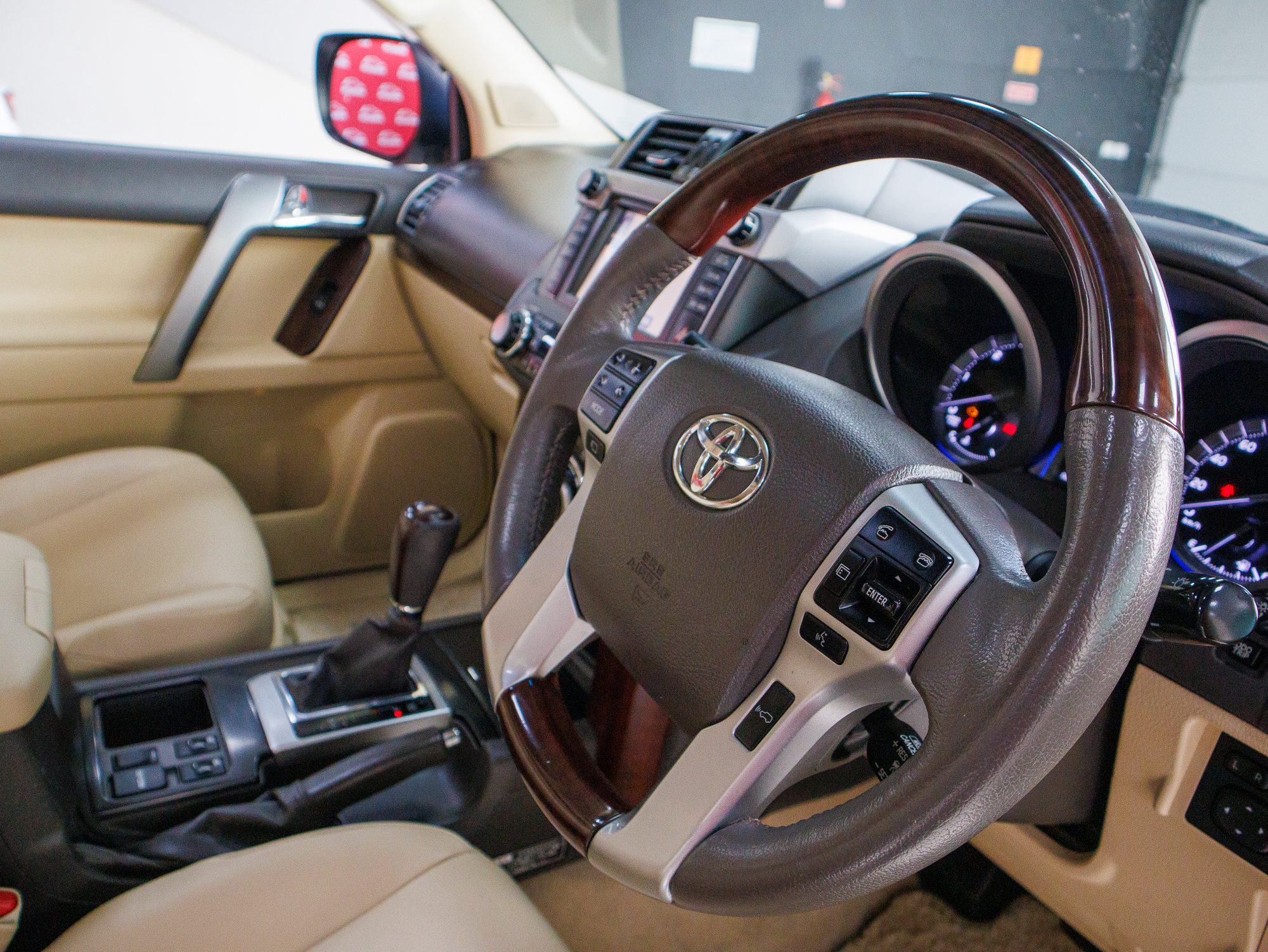 TOYOTA LANDCRUISER PRADO 2015 | VIATURA USADA – MAPUTO