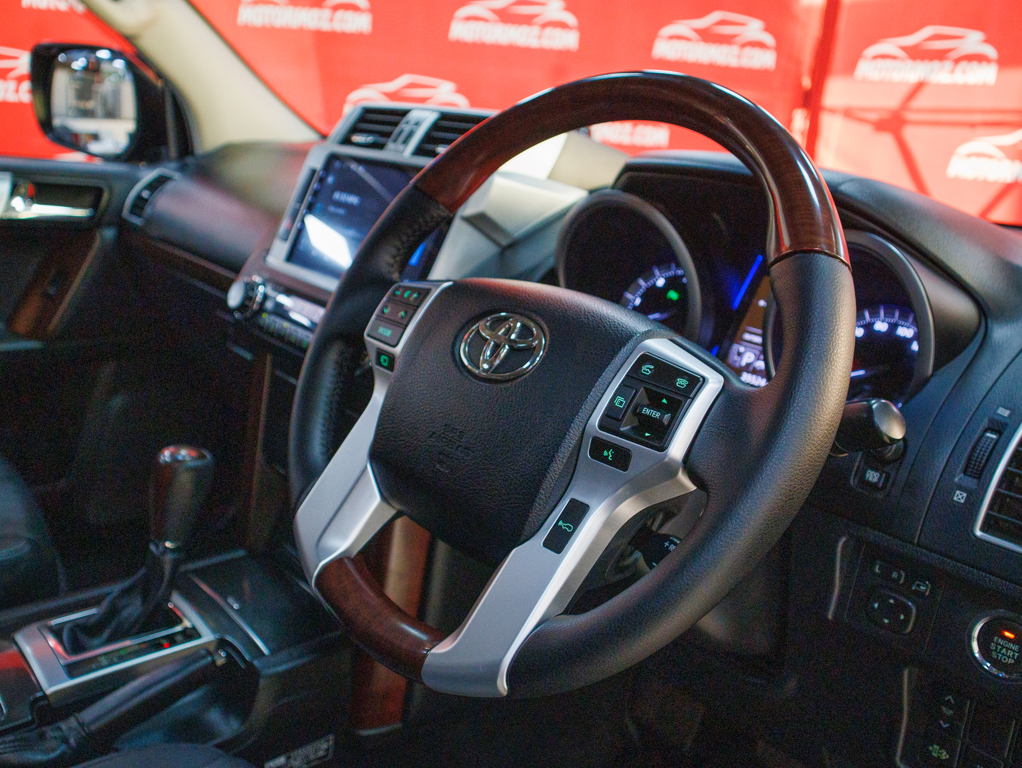 TOYOTA LANDCRUISER PRADO 2015 | VIATURA USADA – MAPUTO