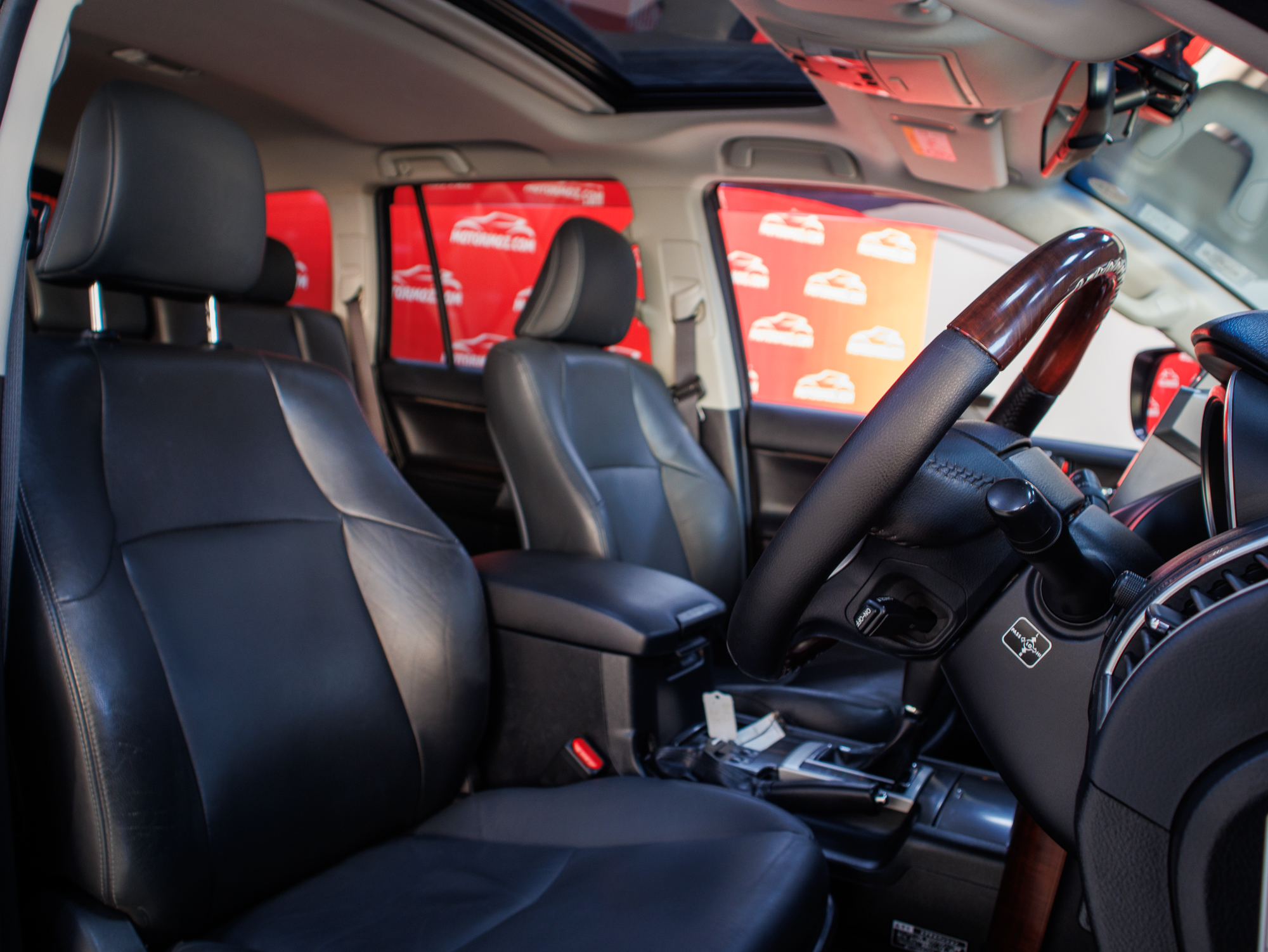 TOYOTA LANDCRUISER PRADO 2015 | VIATURA USADA – MAPUTO