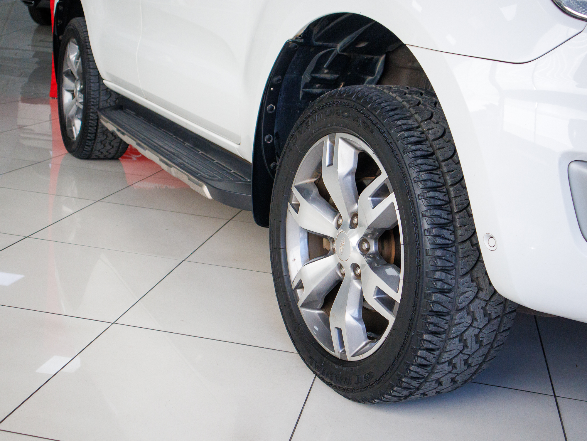 FORD EVEREST 4X4 2015 | VIATURA USADA – MAPUTO