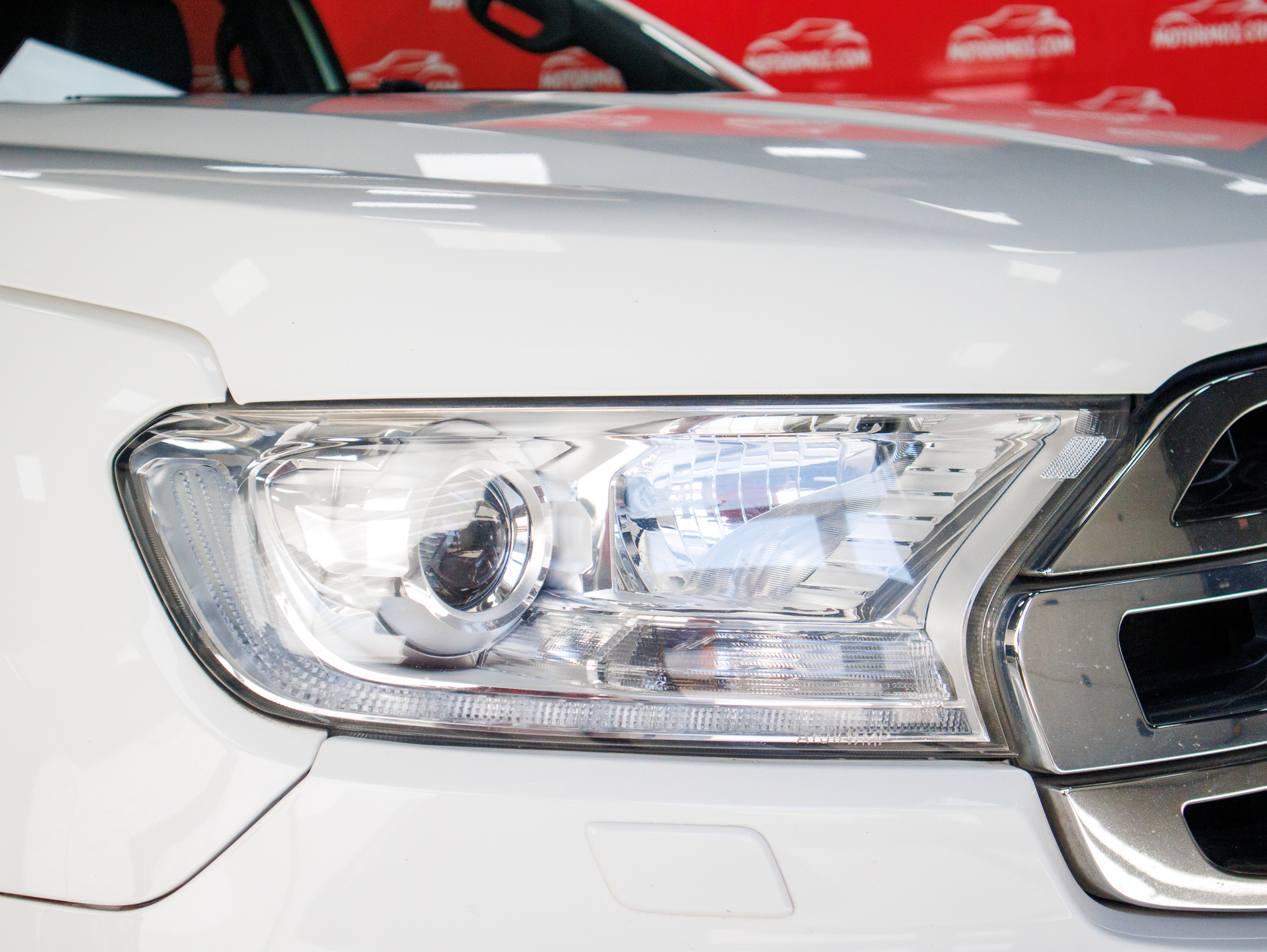 FORD EVEREST 4X4 2015 | VIATURA USADA – MAPUTO