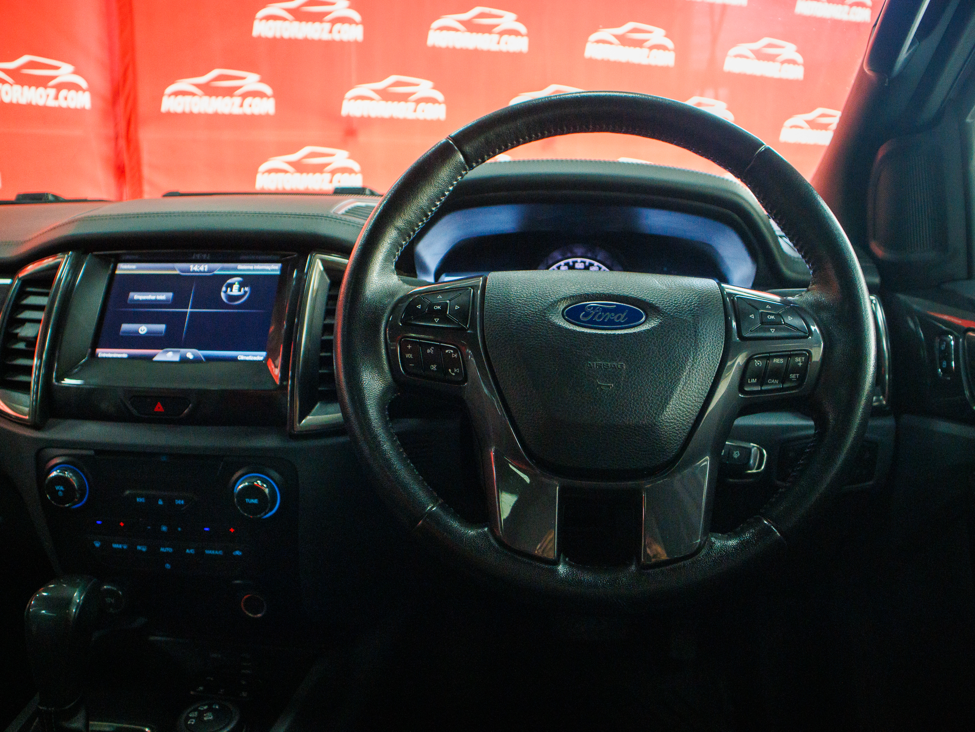 FORD EVEREST 4X4 2015 | VIATURA USADA – MAPUTO